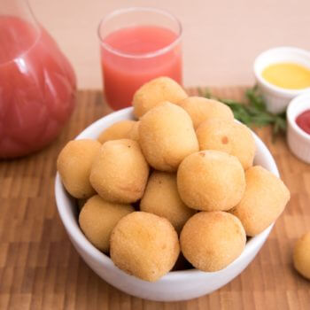 Mini Bolinha de Queijo