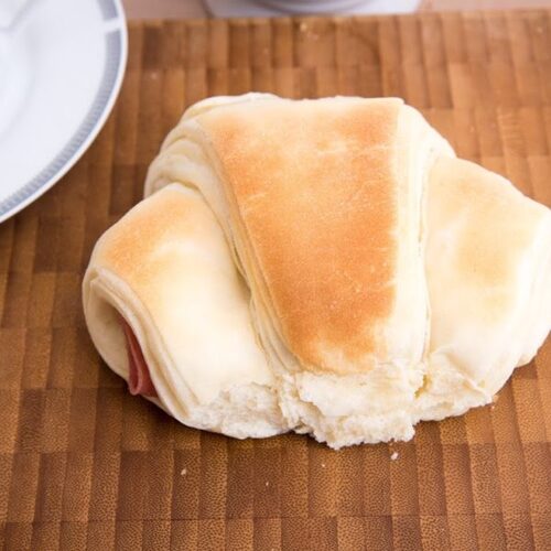 Croissant Folhado de Presunto e Queijo