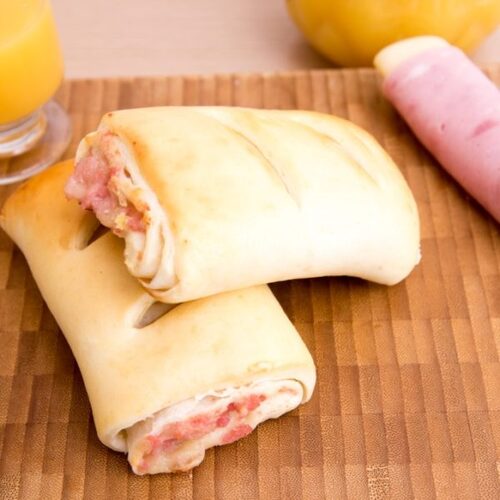 Baguete Folhada de Presunto e Queijo
