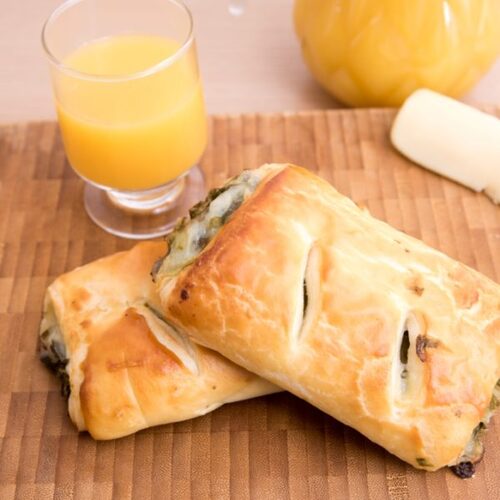 Baguete Folhada de Escarola c/ Muçarela