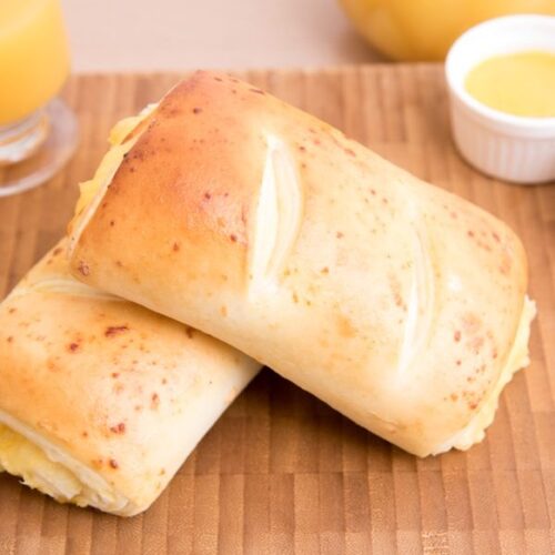 Baguete Folhada de Quatro Queijos
