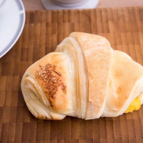 Croissant Folhado de Quatro Queijos